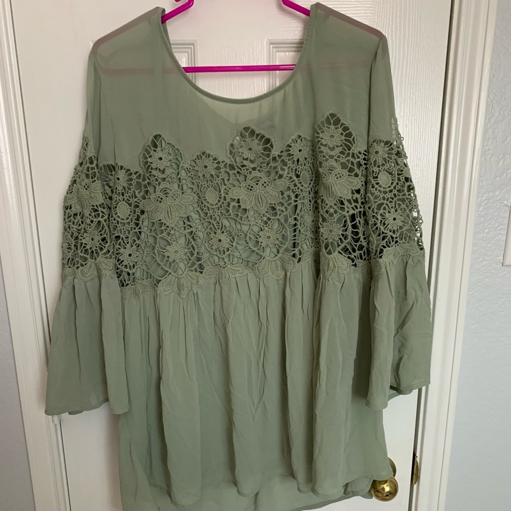 Green two piece layer top